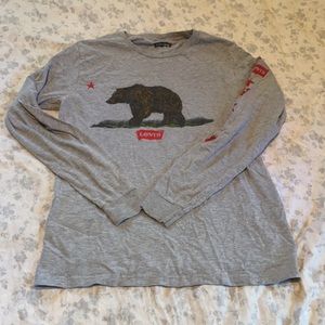 Levi’s long sleeve shirt
